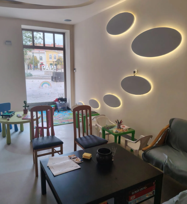 Szomszéd Kávézó és Rendezvényhelyszín - Pápa