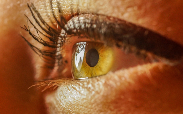 Műlencse műtét árak magánszemészetnél: ilyen költségekkel számolj!