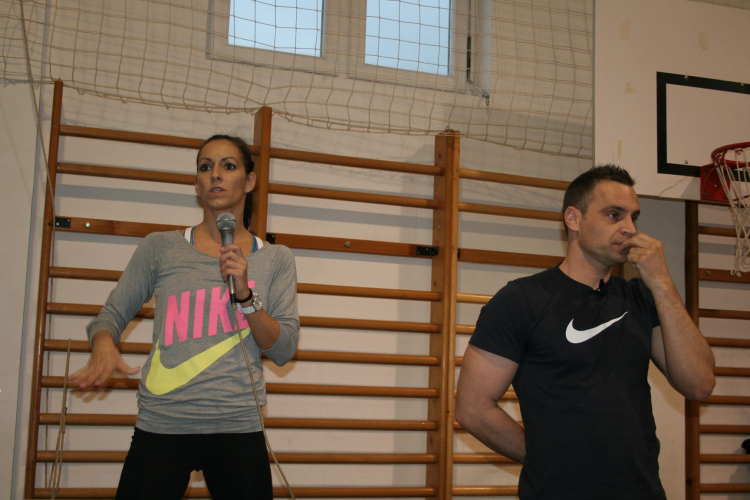 Katus Attila aerobic óra Pápán - Képek