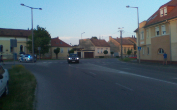 Idős nénit gázoltak el a zebrán