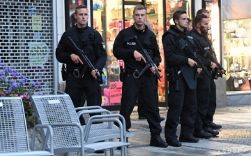 Terrortámadás Münchenben - Egy 18 éves német-iráni fiatalember lövöldözött