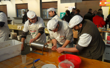 Idén is sokan kóstoltak a Pápai Böjtelőn