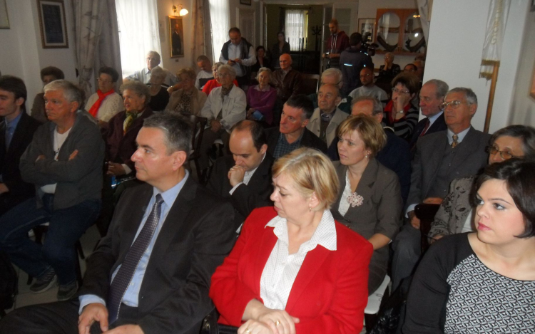 Grőber Attila nyilvános vitára hívja a város jelenlegi vezetését