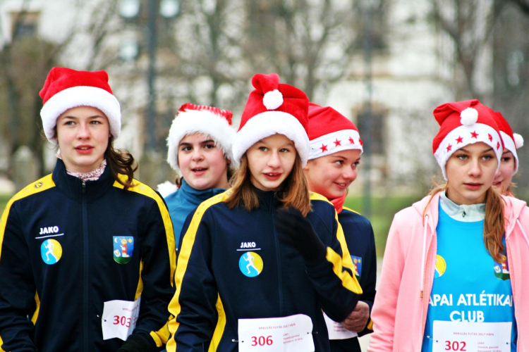Mikulás Futás - Pápa