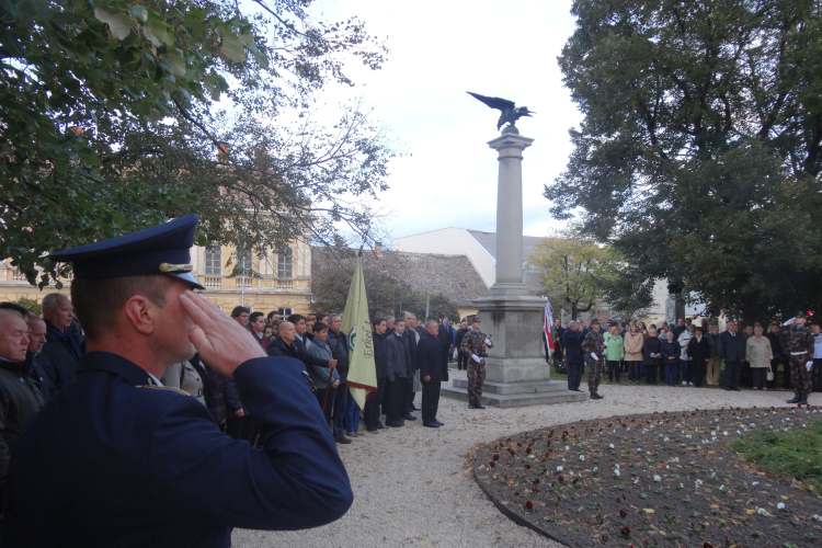 Október 6-i megemlékezés Pápán, a Nemzeti Gyásznapon