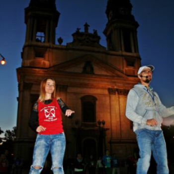 Salsa és Karibi tánc a Fő téren