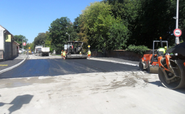 Már aszfaltozzák a Szent István úti hidat