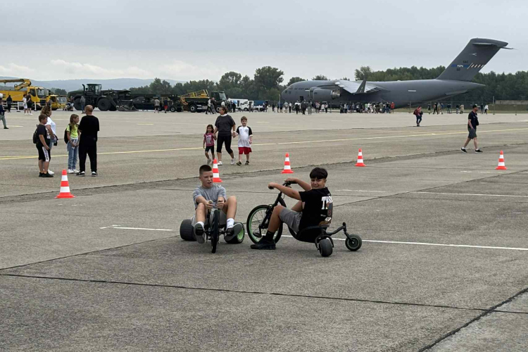 Családi nap a pápai légibázison