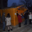 Megnyílt a karácsonyi vásár a Pápai Fő téren