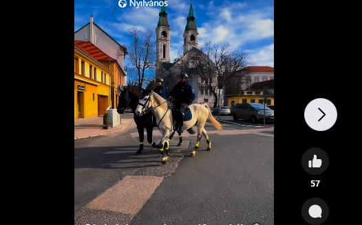 Lovas rendőrök járták Pápa utcáit