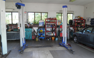 Javítania kellett volna, helyette eladta az autót