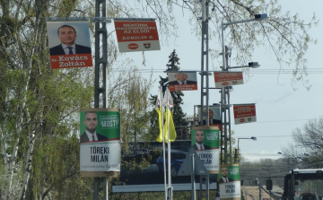 Május 8-ig kell eltüntetniük a pártoknak a plakátokat
