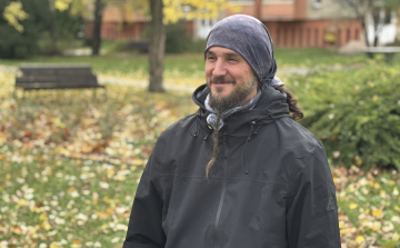 Csütörtökön közmeghallgatásra várják a pápaiakat