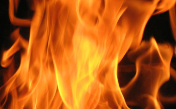 Családi ház égett Pápa külvárosában