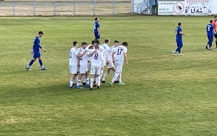 Jó játékkal győzött hazai pályán a Perutz