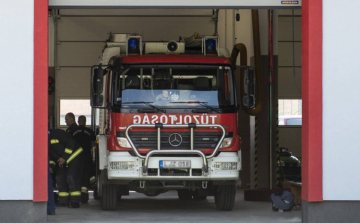A Rigó lakótelepre riasztották a pápai tűzoltókat