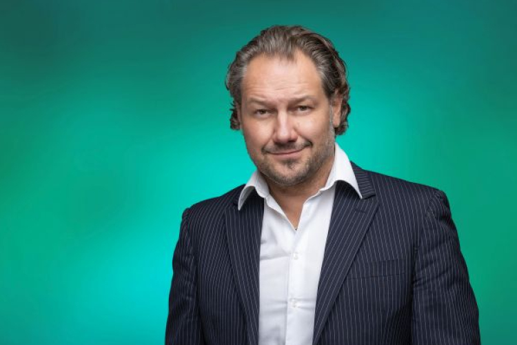 Pápán lép fel Miller Zoltán