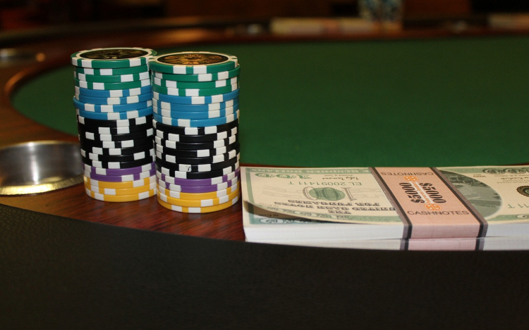 Egyszerű tipp, amelyek segítenek a pókerben