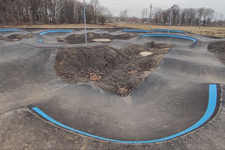 Már használható az új bringapálya, amin végigszaladni is különleges élmény