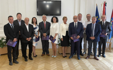 Átvették megbízólevelüket a megválasztott képviselők