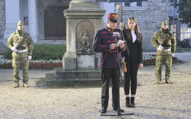 Az aradi vértanúkra emlékeztek Pápán