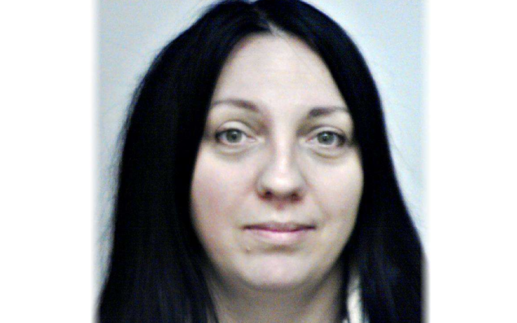 Ha látja a képen látható nőt, hívja a rendőrséget