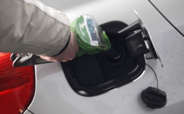 E-útdíj: benzinkutakon és automatákból lehet majd szakaszjegyet venni